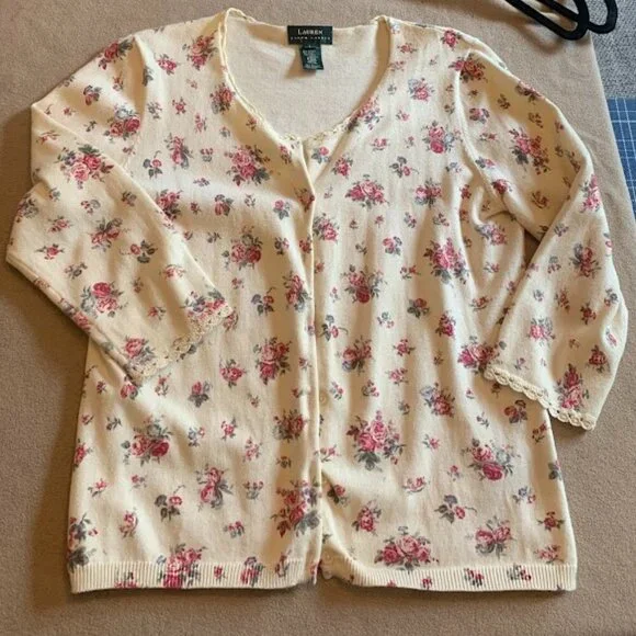 Lauren Ralph Lauren floral cardigan twin set with lace trim - 3/4 sleeve, Size L - Picture 2 of 8